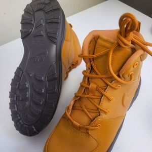 Boys Nike Boots